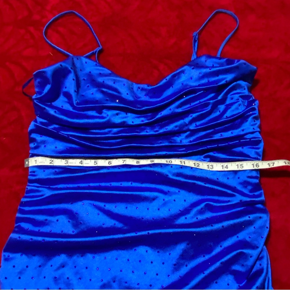 SZ 15 Like New Wore Once Beautiful Blue Subtle Sequins beautiful detail Vibrant! - Picture 3 of 16
